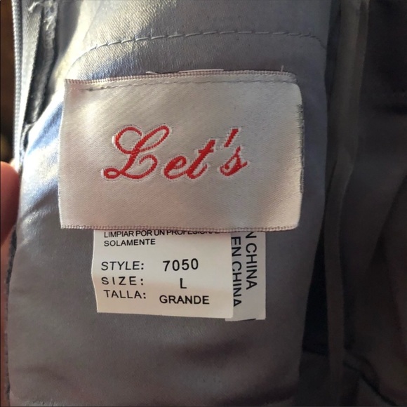 Elegant Silver A-line Gown👗 - Picture 5 of 5